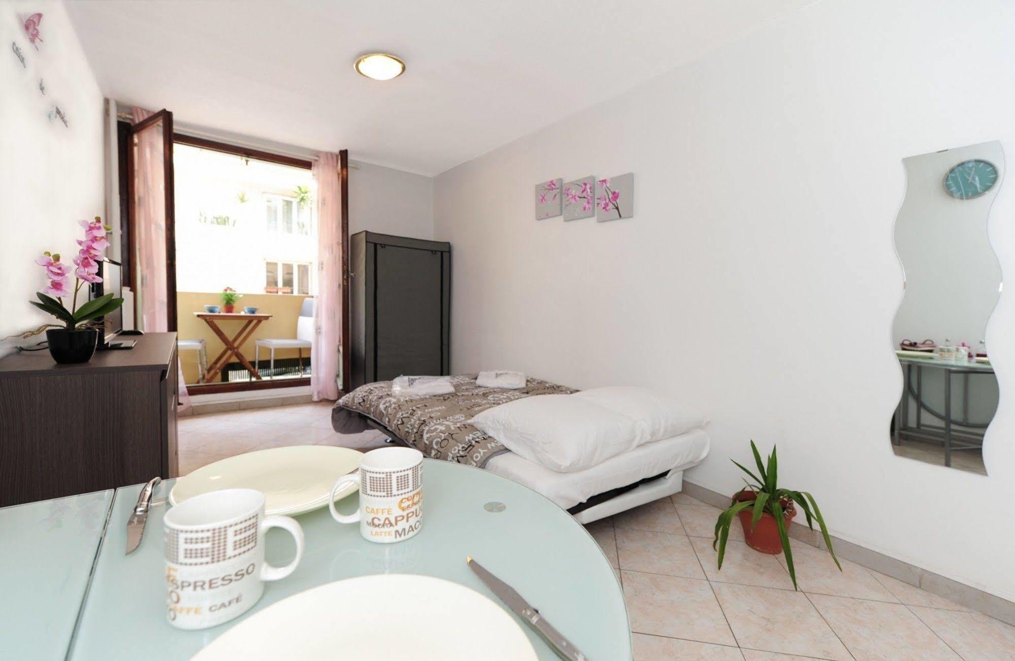 Apartment Coquelicots Nice